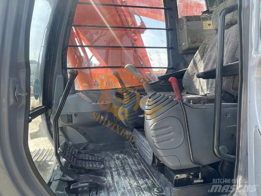 Hitachi EX 120 履带挖掘机