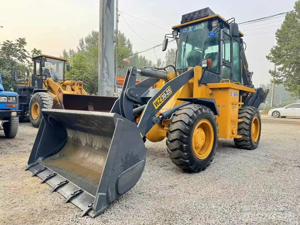 XCMG WZ 30-25 反铲装载机