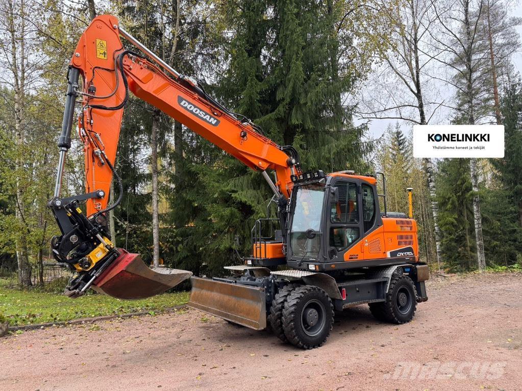 Doosan DX 170 W-5 轮式挖掘机