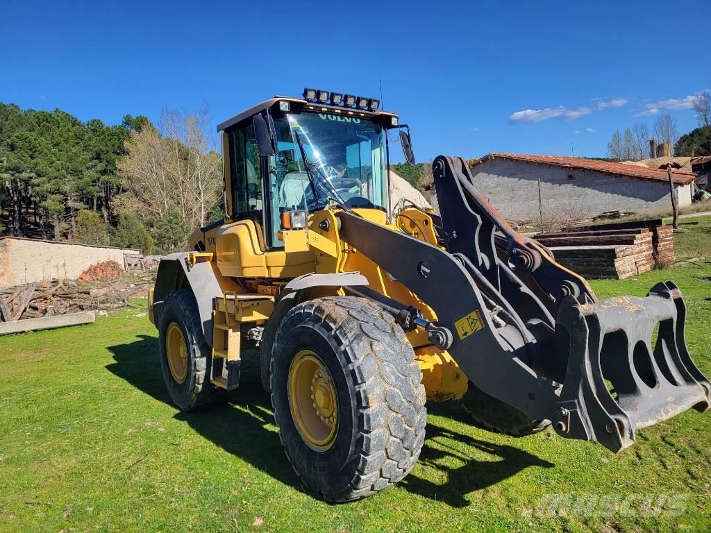 Volvo BM L90f 小型装载机