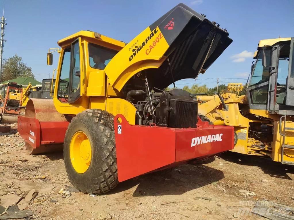Dynapack CA602D 单轮压路机