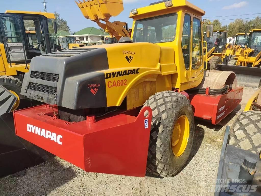 Dynapack CA602D 单轮压路机