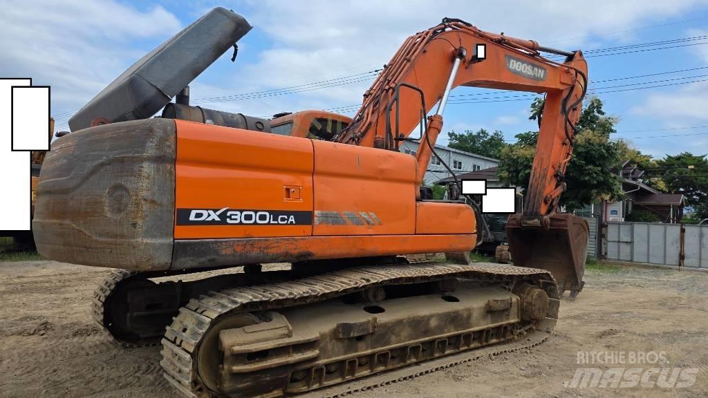 Doosan DX 300 LCA 履带挖掘机