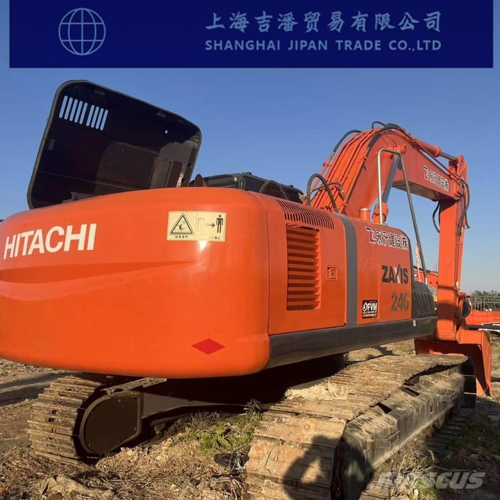 Hitachi ZX 240 履带挖掘机
