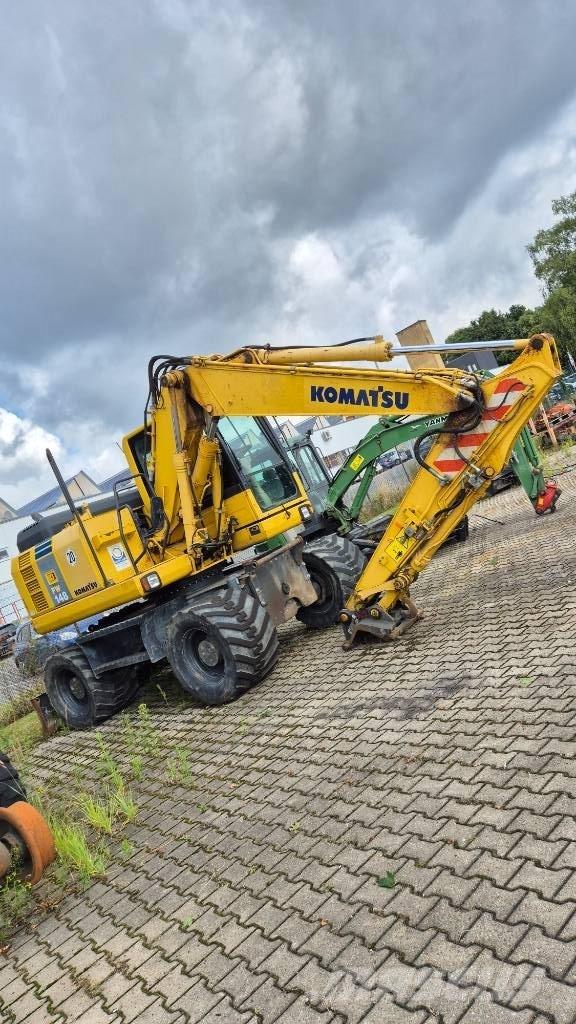 Komatsu PW148-8 轮式挖掘机