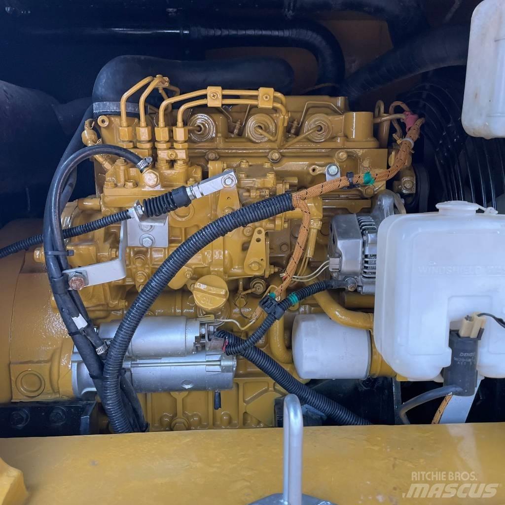 CAT 307E 小型挖掘机