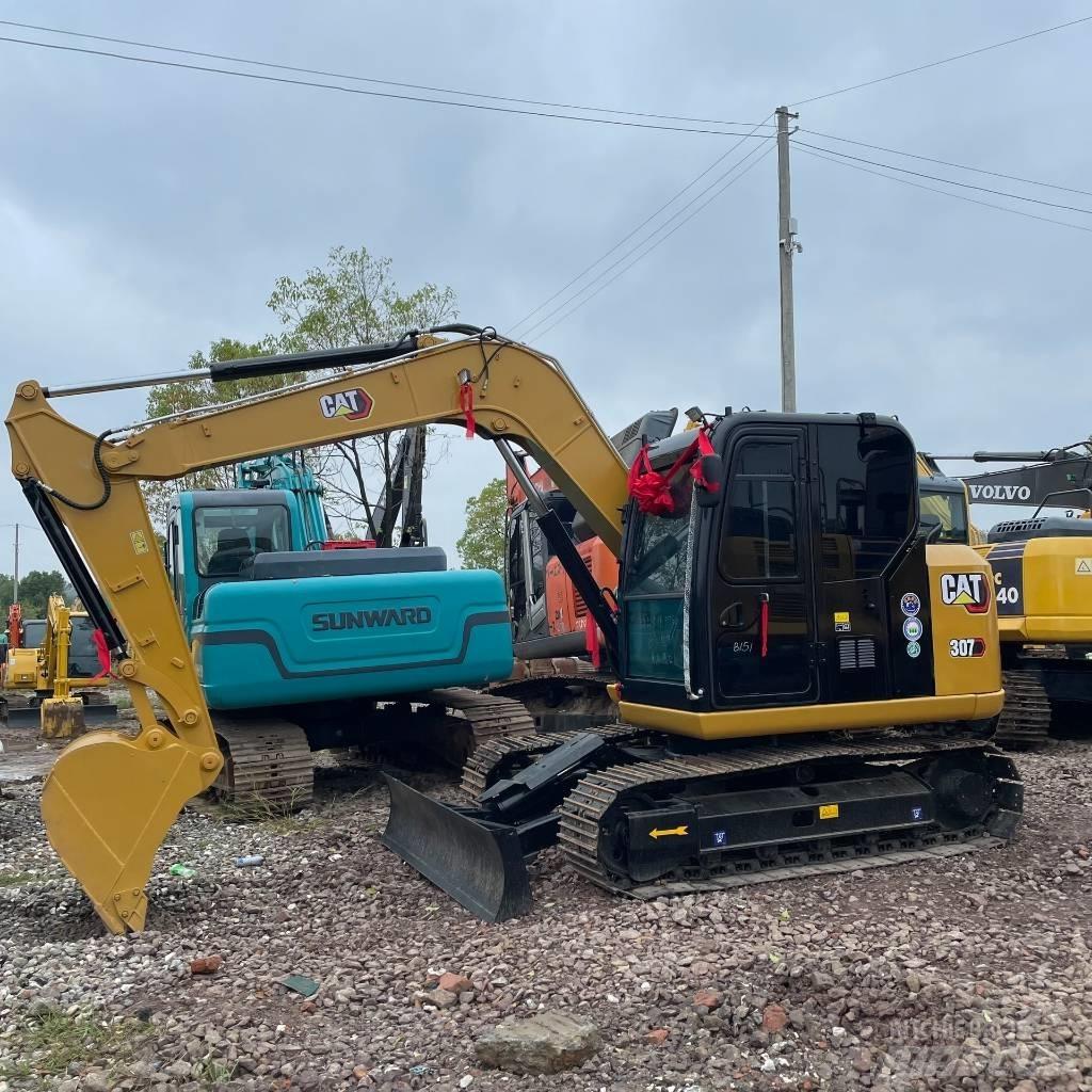 CAT 307E 小型挖掘机