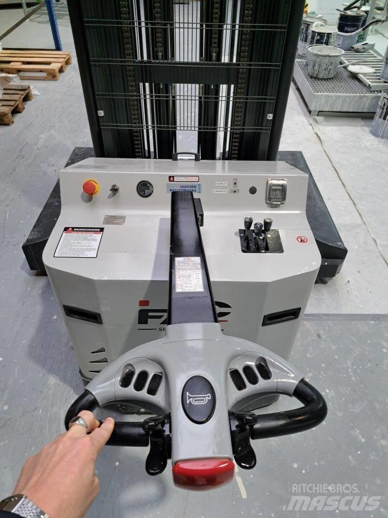 Combilift CSI 手推堆垛车