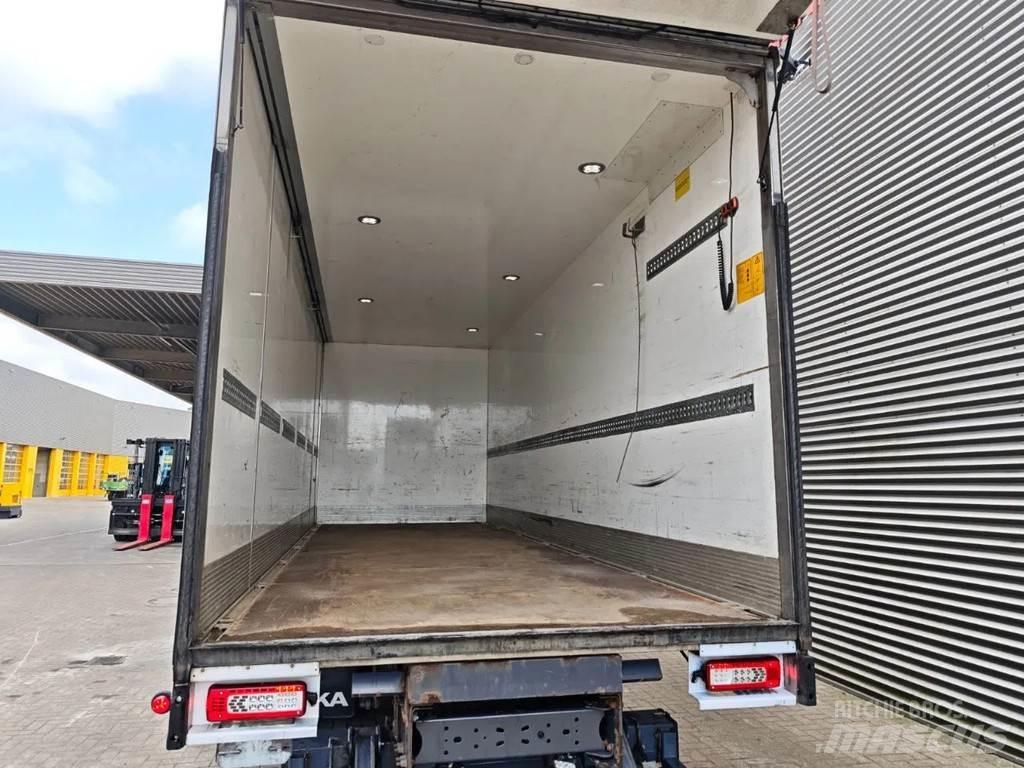Volvo FM 340 4x2 厢式货车