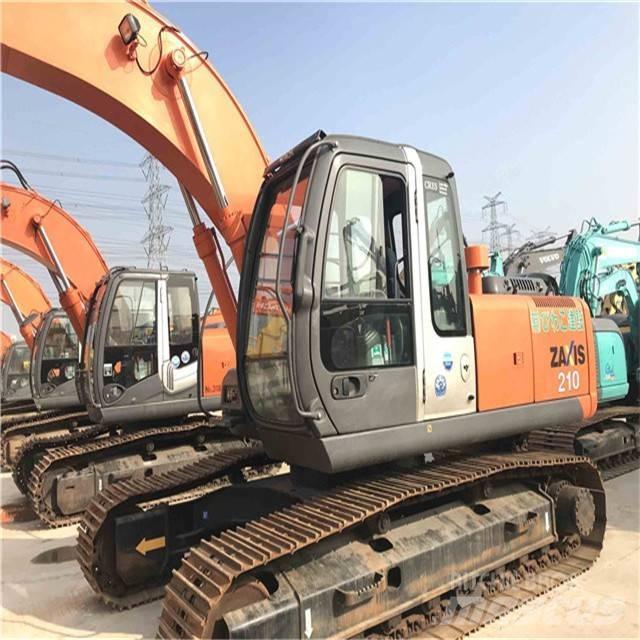 Hitachi zx210 履带挖掘机