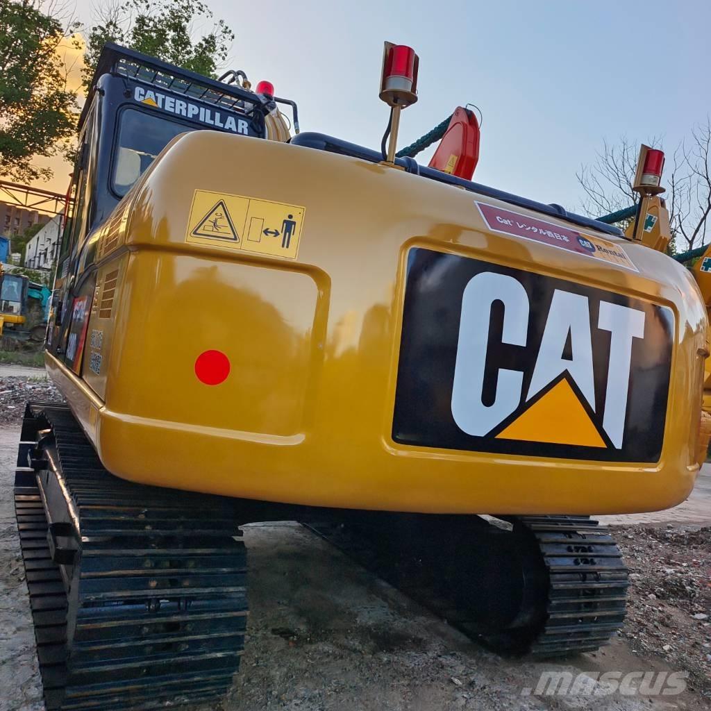 CAT 320 D2 履带挖掘机
