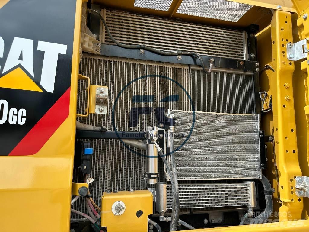 CAT 330 GC 履带挖掘机