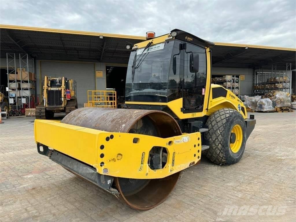 BMW 213D 单轮压路机