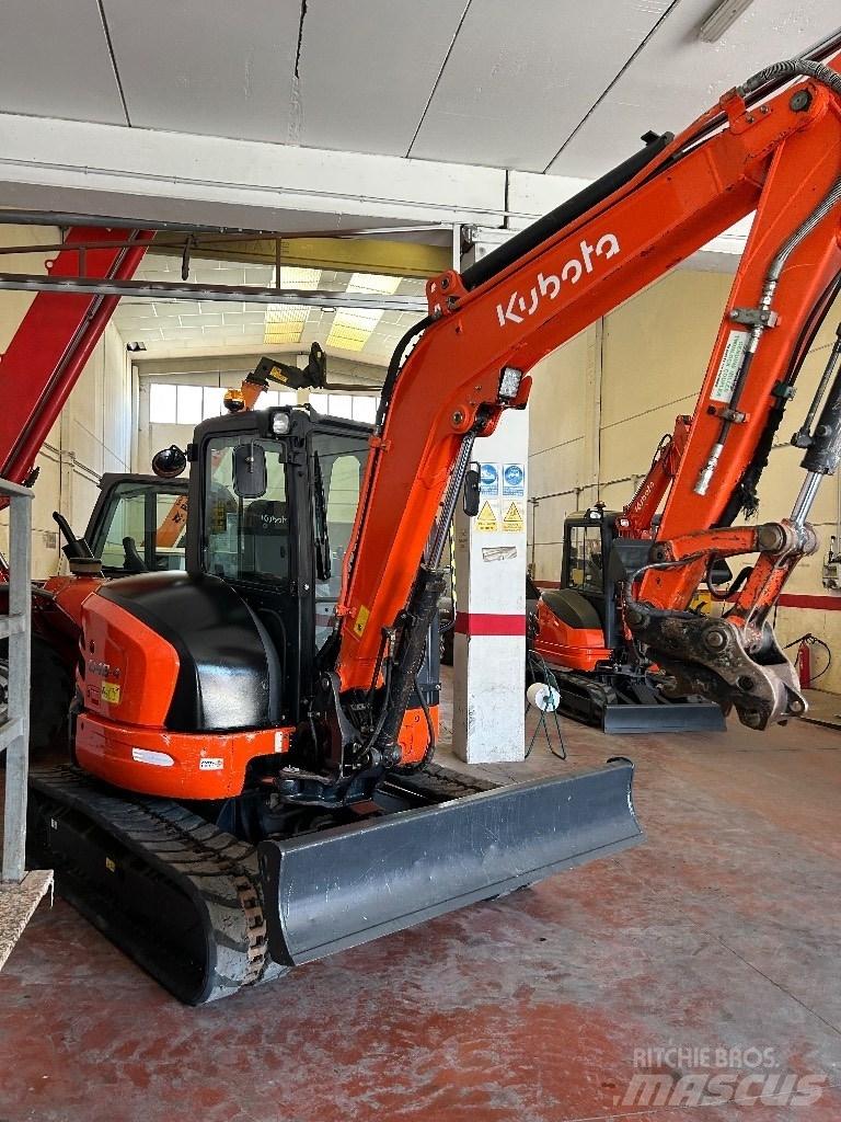 Kubota U 48-4 小型挖掘机