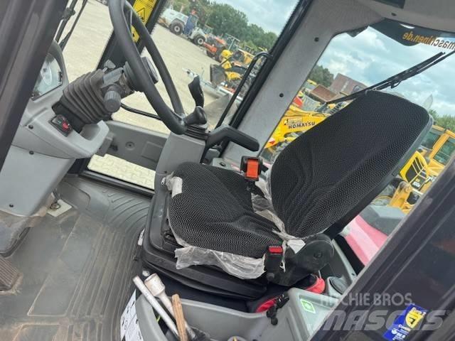 Yanmar V 80-5 轮式装载机