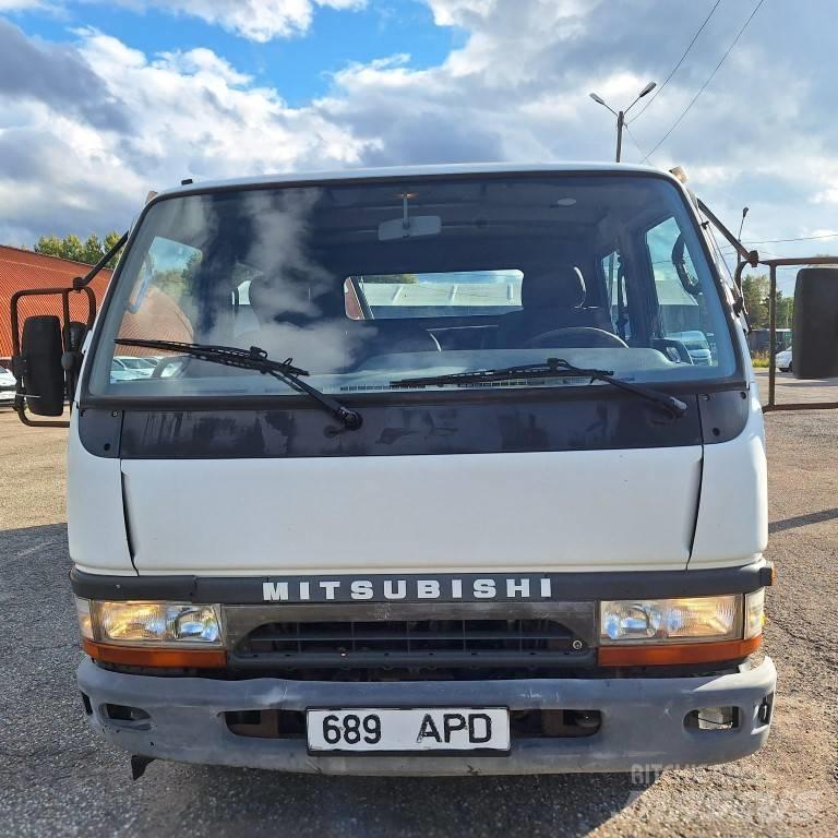 Mitsubishi Canter 起重车