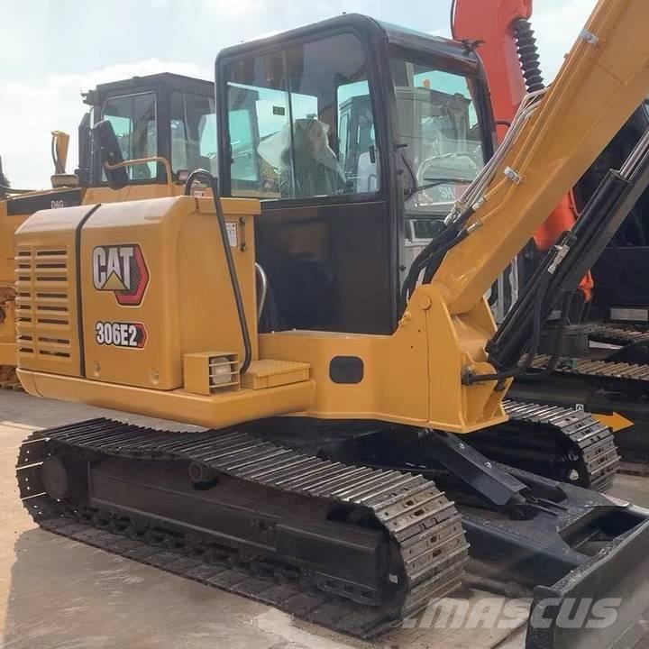CAT 306E2 小型挖掘机