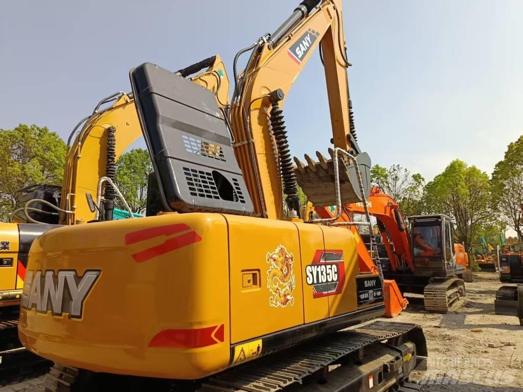 Sany SY135C 履带挖掘机