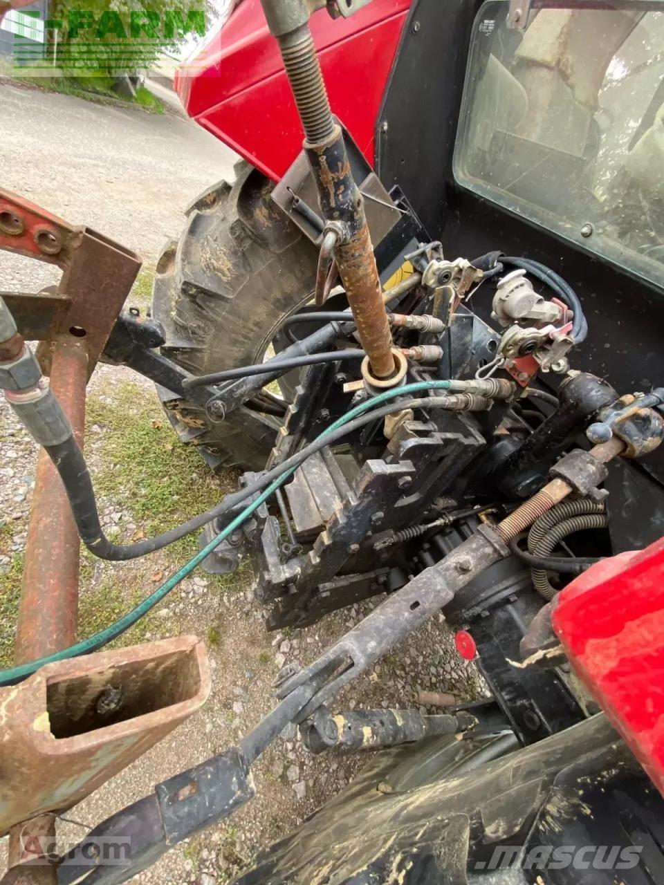 Case IH 844 a 拖拉机/农用车