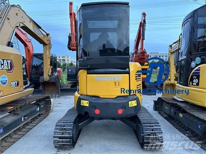 Komatsu PC 30MR 小型挖掘机