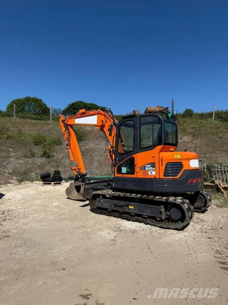 Doosan DX 85 R-3 中型挖掘机