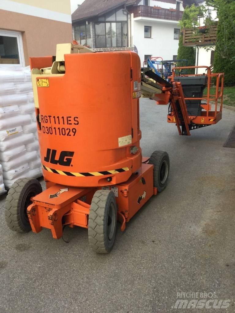 JLG E 300 AJP 曲臂高空工作平台