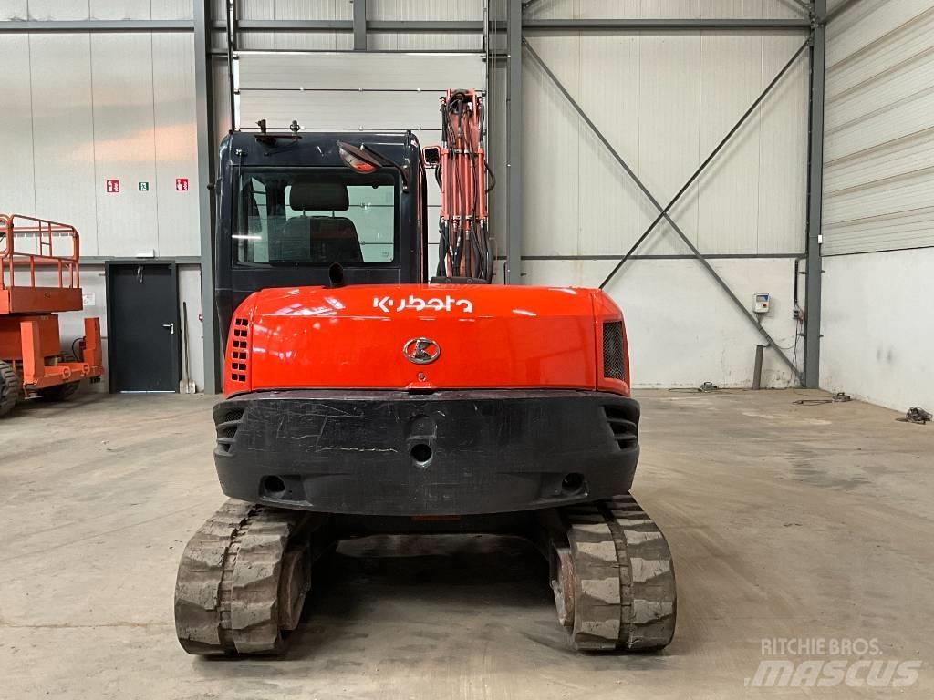 Kubota KX 080-4 中型挖掘机