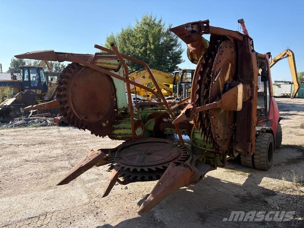 CLAAS RU 450 自走式青贮饲料收割机