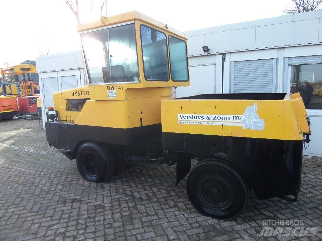 Hyster C 530 A H 胶轮压路机