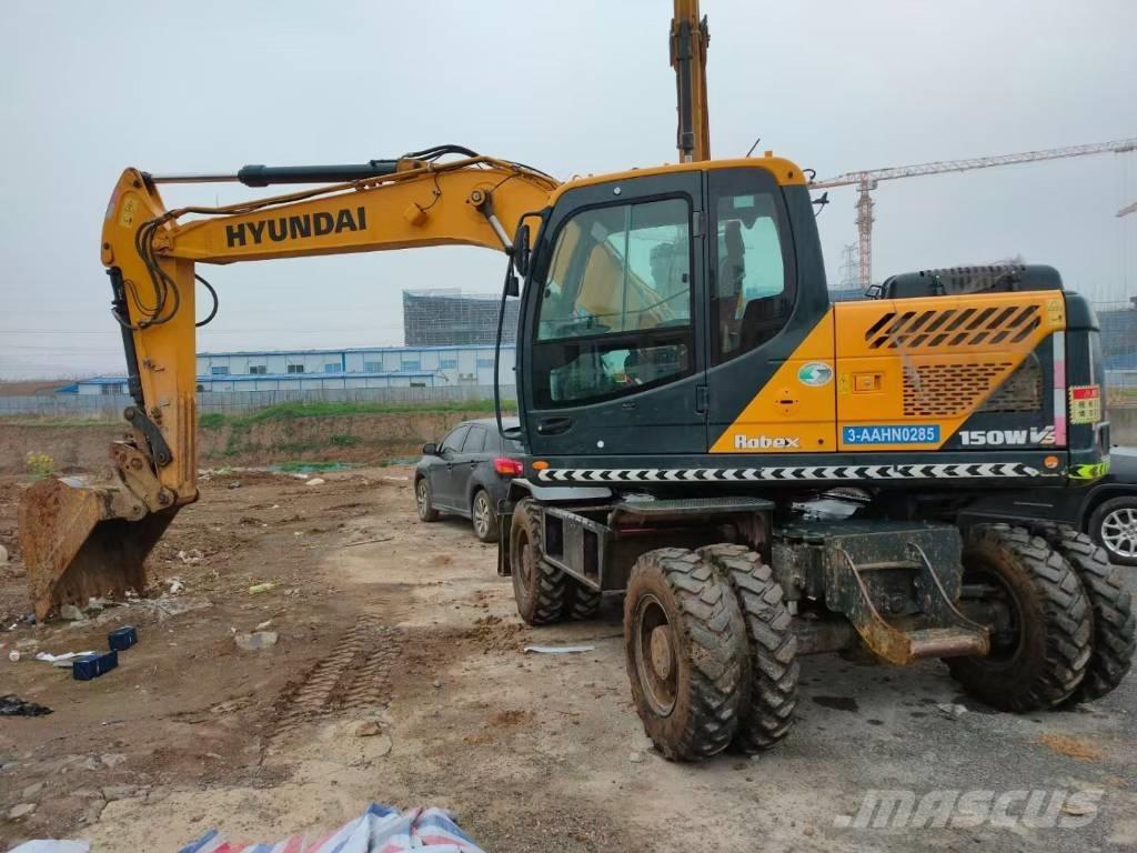 Hyundai 210W 轮式挖掘机
