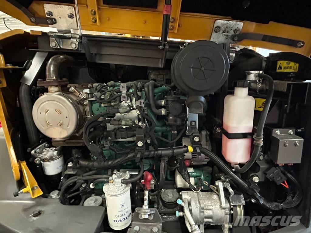 Volvo ECR 88 D PRO 中型挖掘机