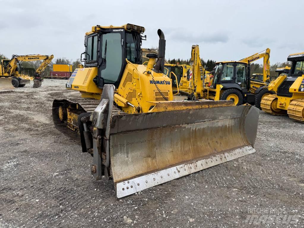 Komatsu D 61 PX-24 履带式推土机