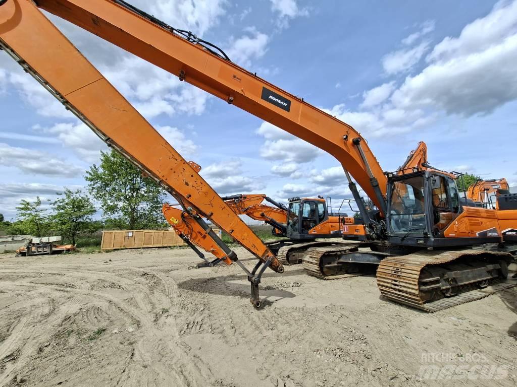 Doosan DX 300 LC-5 履带挖掘机