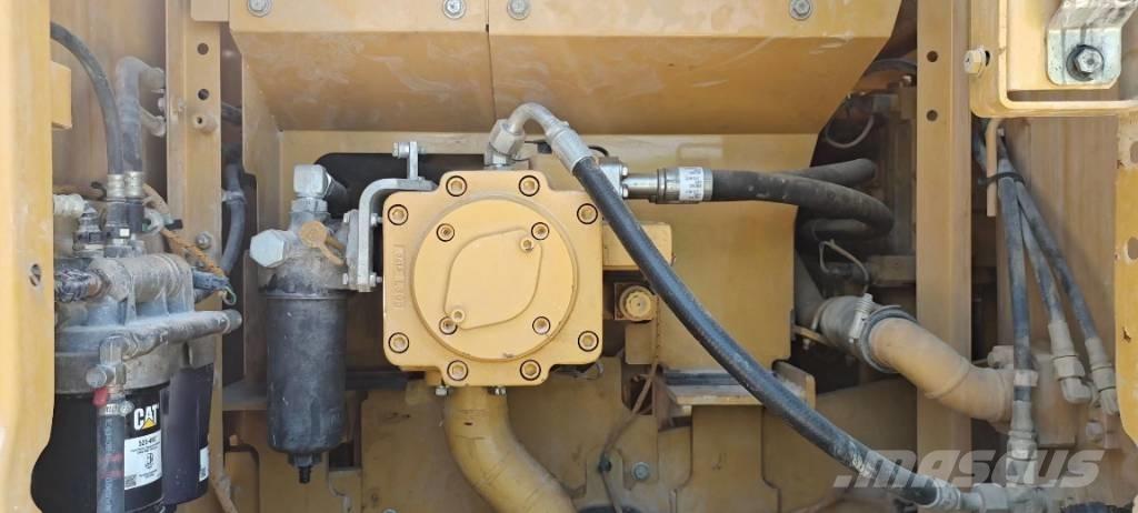 CAT 320GC 履带挖掘机