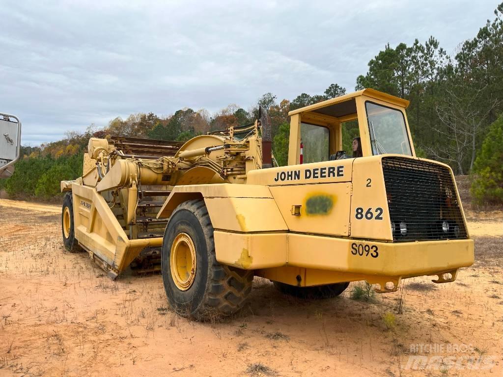 DEERE 862 铲运机