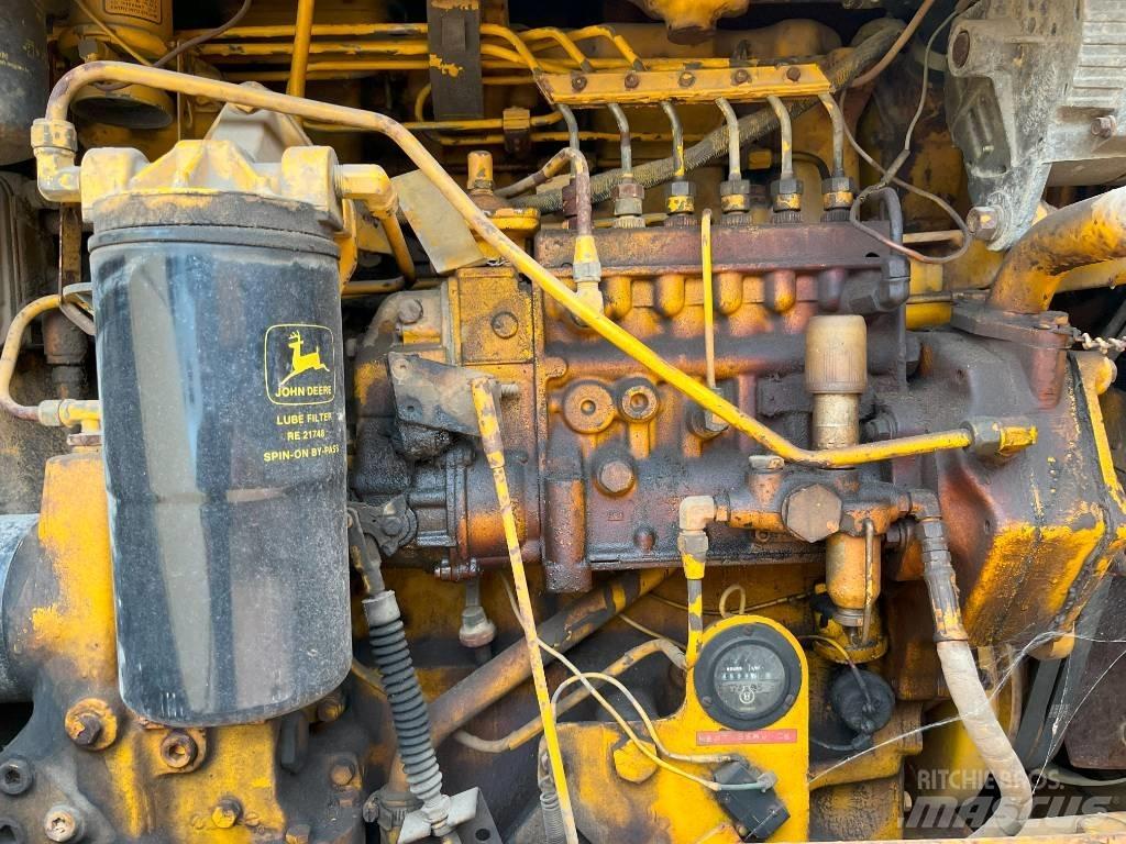 DEERE 862 铲运机