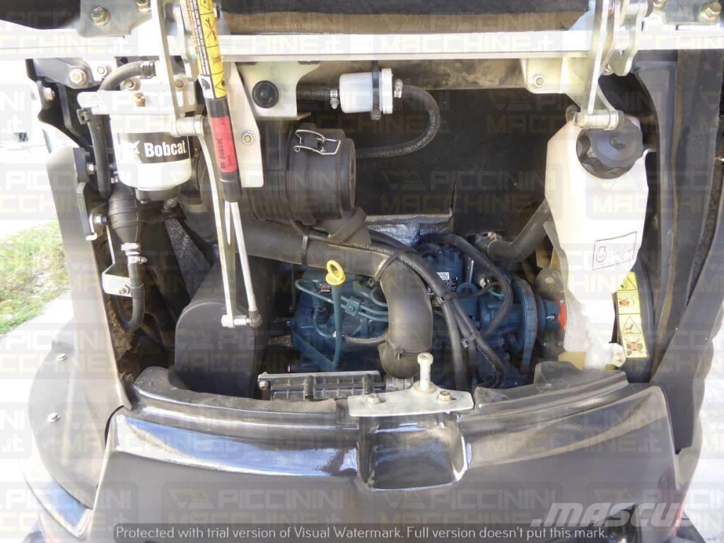 Bobcat E27z 小型挖掘机