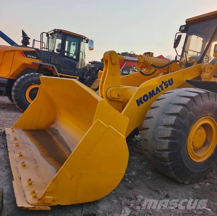 Komatsu WA 470 轮式装载机