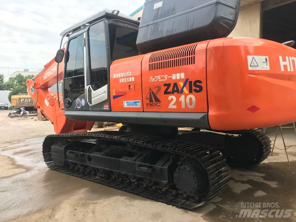 Hitachi ZX 210 履带挖掘机