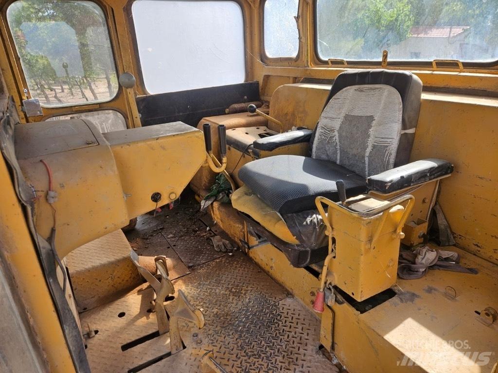 CAT D 9 G 履带式推土机