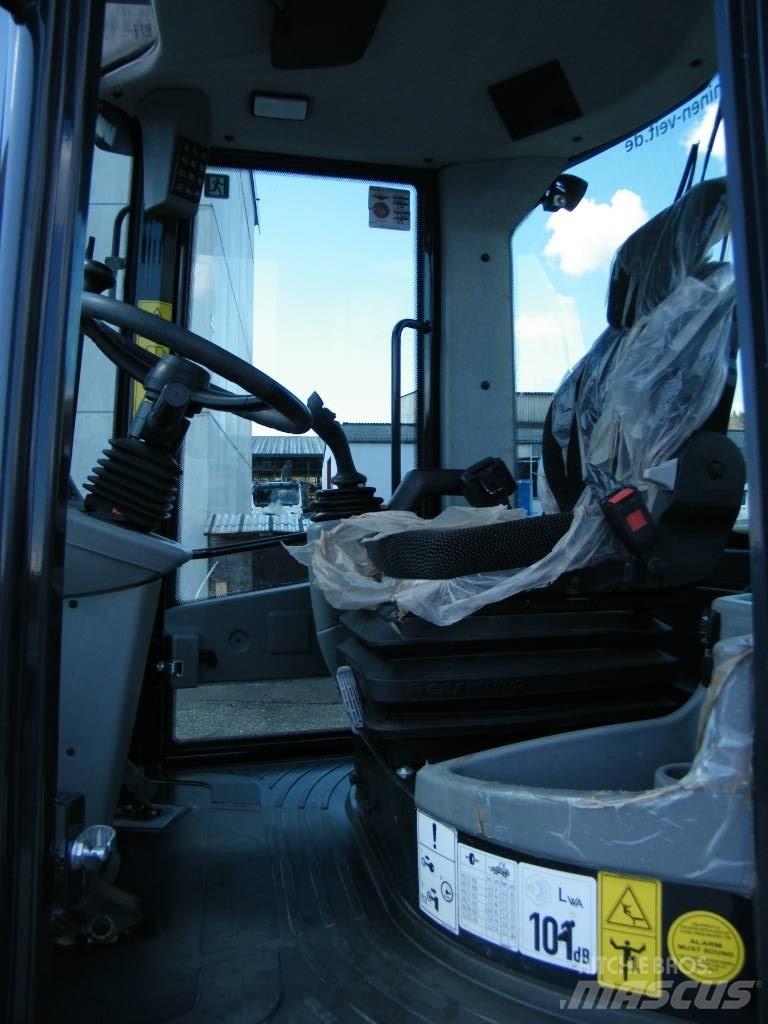 Yanmar v100 轮式装载机
