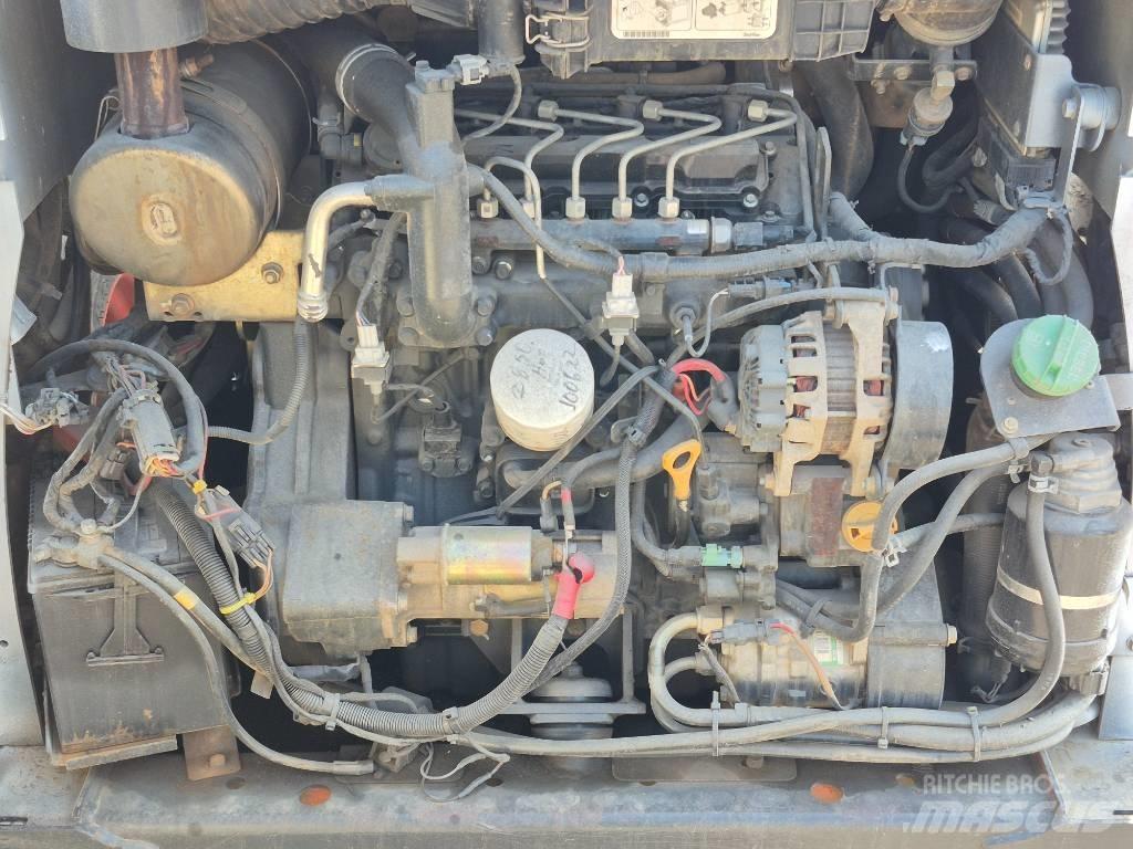 Bobcat S 630 滑移装载机