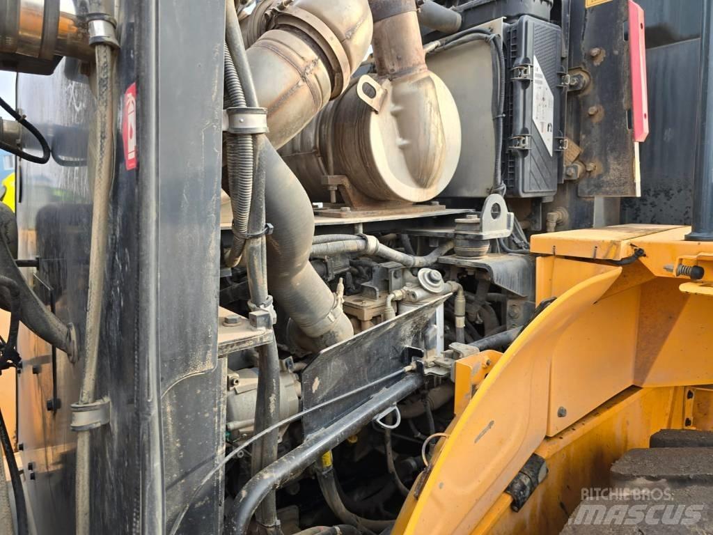 Hyundai HL 960 轮式装载机