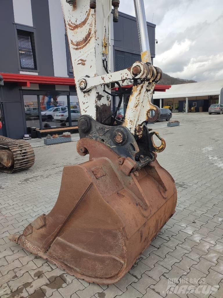 Komatsu PC210 LC-8 履带挖掘机