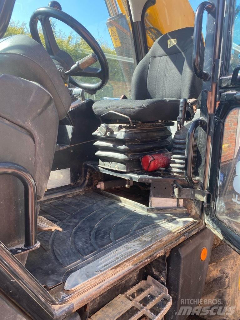JCB 540-170 伸缩臂叉装车|叉装车
