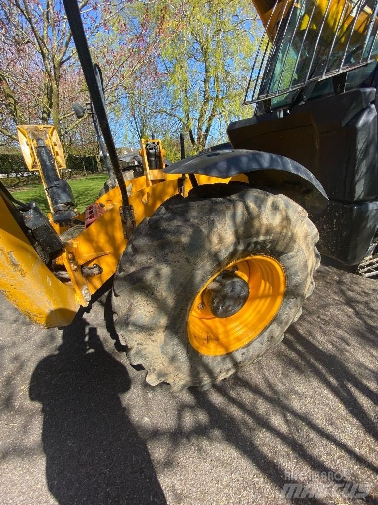 JCB 540-170 伸缩臂叉装车|叉装车