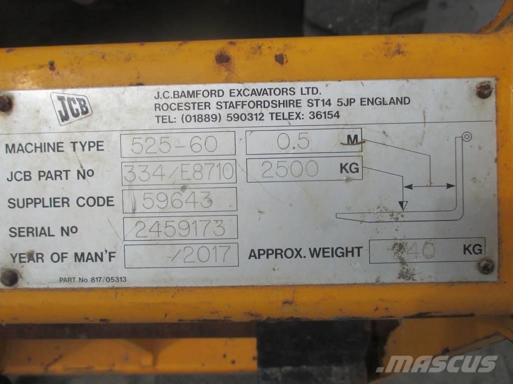 JCB 525-60 伸缩臂叉装车|叉装车