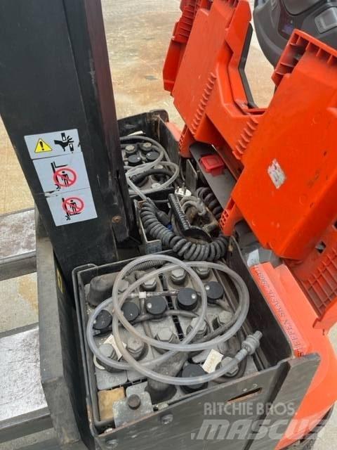 BT SWE 080 L 手推堆垛车