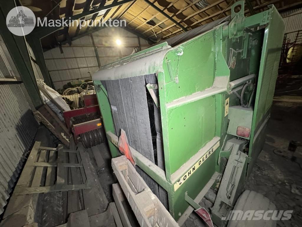 John Deere 545 圆捆打捆机