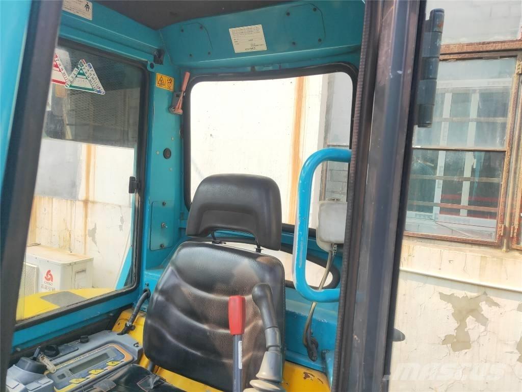 Kubota U30 小型挖掘机